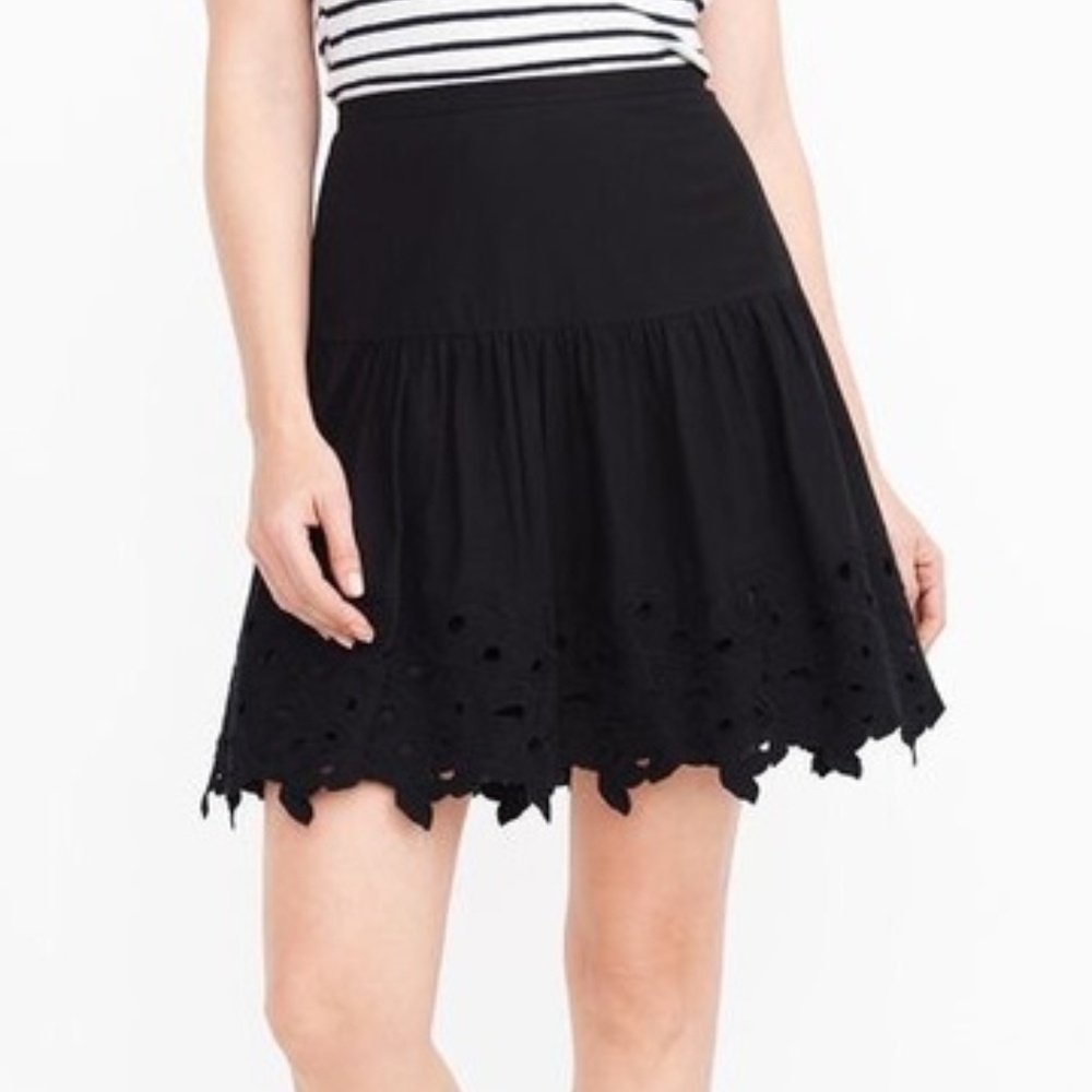 J. Crew Black Eyelet Floral Mini Skirt women's size 4 (K17)